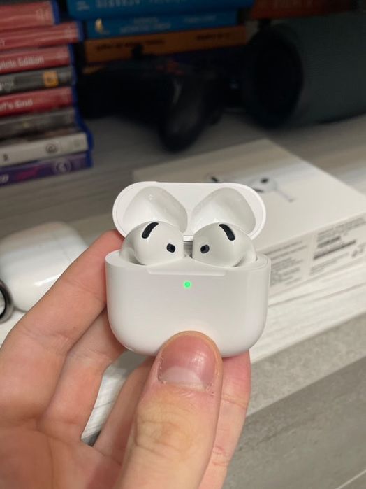 Airpods 4  -  ANC