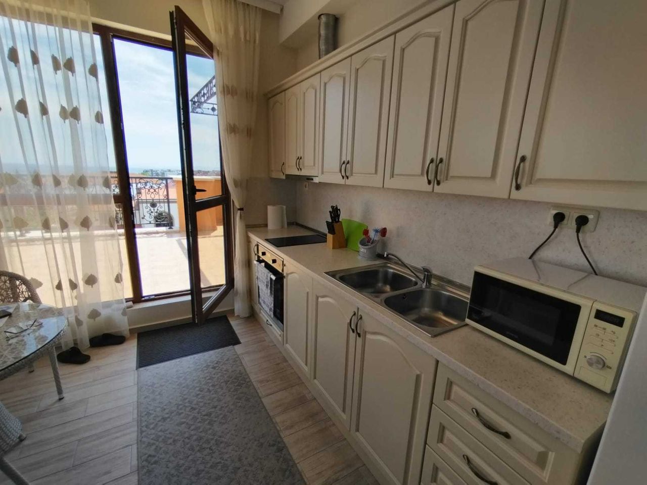 Продава се Четиристаен апартамент в с. Равда, Област Бургас - 230 кв.м за 957 €/кв.м - Снимка #5