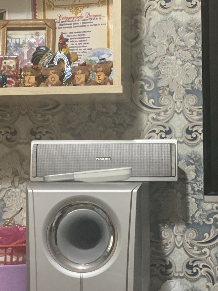 Продам центральную калонку домашную panasonic