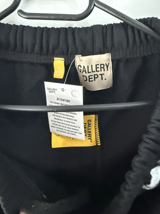 Pantaloni gallery dept