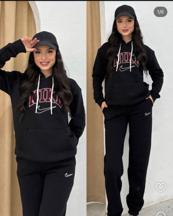 Дамски спортни екипи