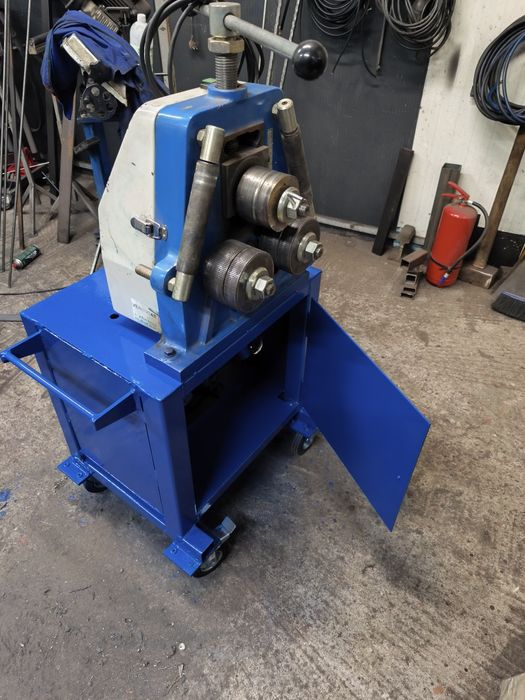 Mașină roluit teava