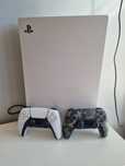 PlayStation 5 disc version , 1TB + 2 контролера и 2 игри