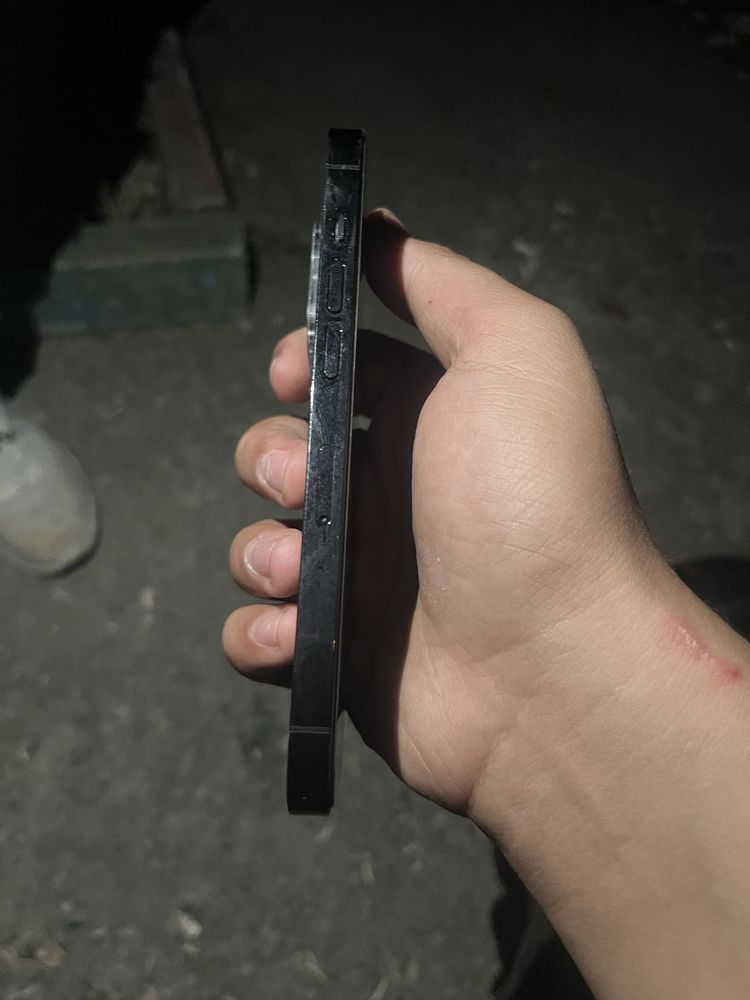 iphone 14 pro.