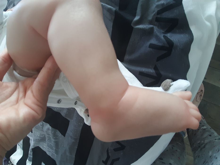 Păpușă  nou născut reînviat  53 cm