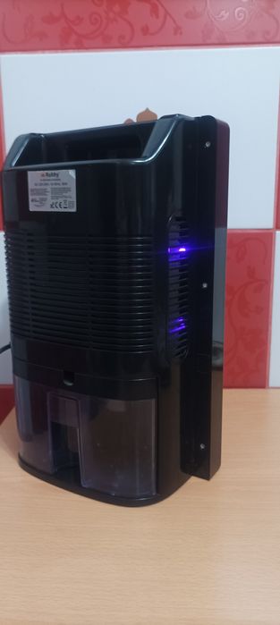 Dezumidificator și purificator