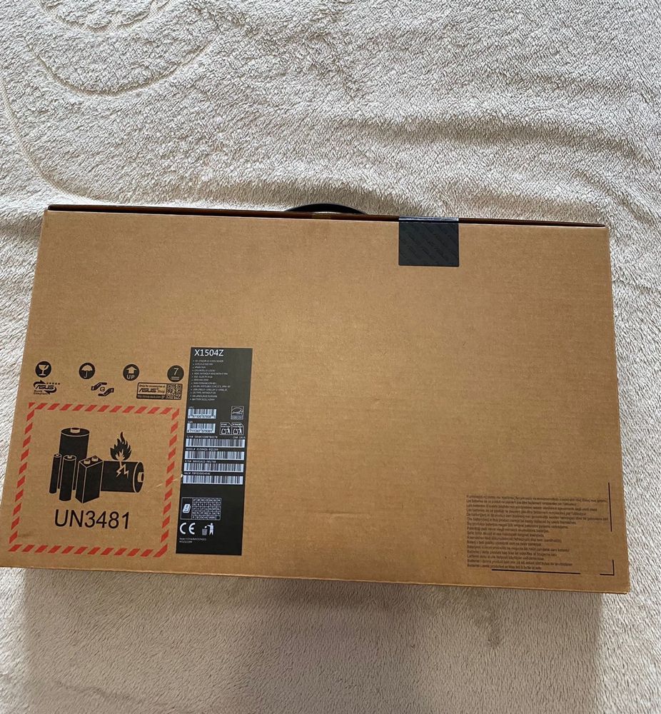 Новый ноутбук Asus vivobook X1504Z