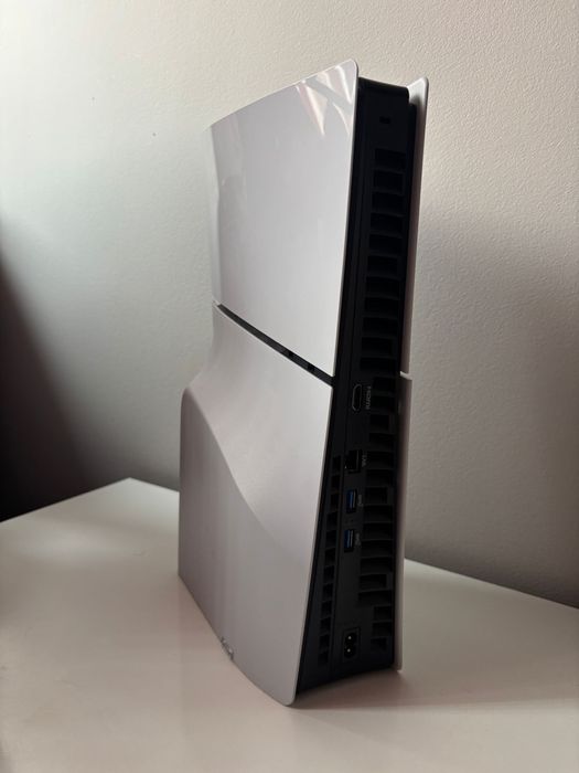 Vand/schimb ps5 varianta 1tb cu disk