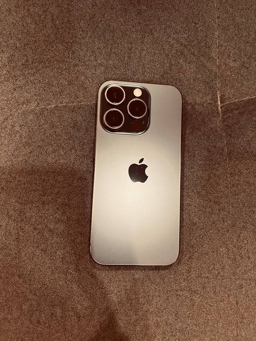 Продам Айфон 15про