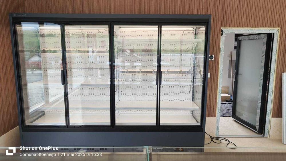 Vitrina verticala refrigerare STERNA 258 cm / 4 usi /NOU - Profesional
