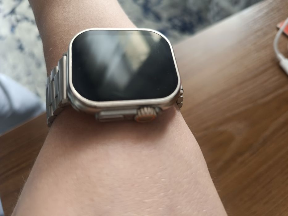 Smart watch sotiladi