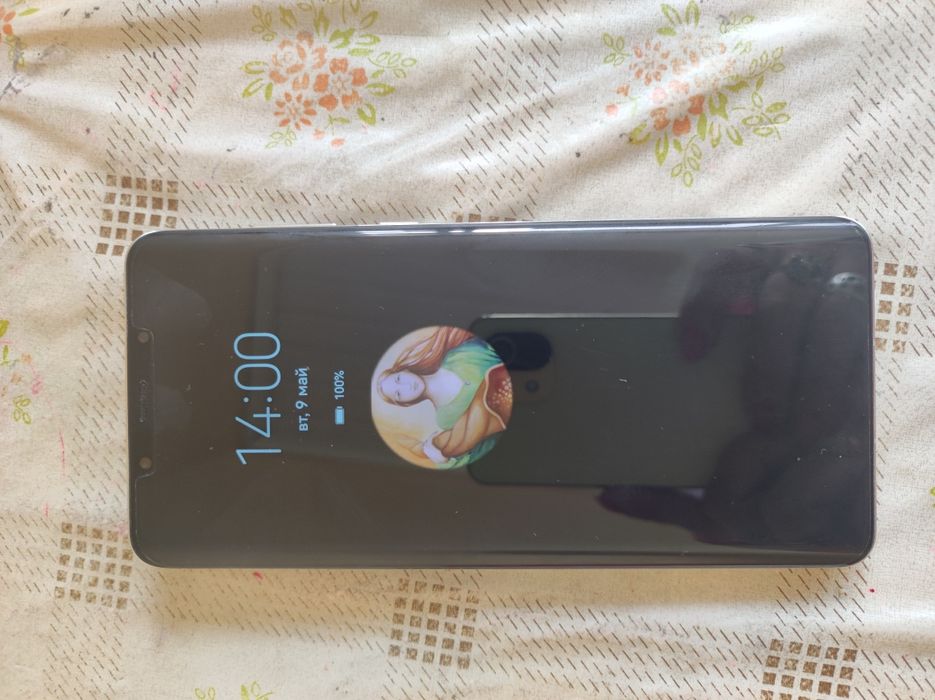 Продавам Huawei mate 50 pro