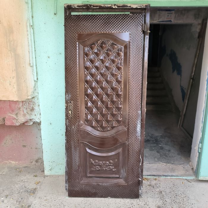 Дверь железная входная 2 комплекта