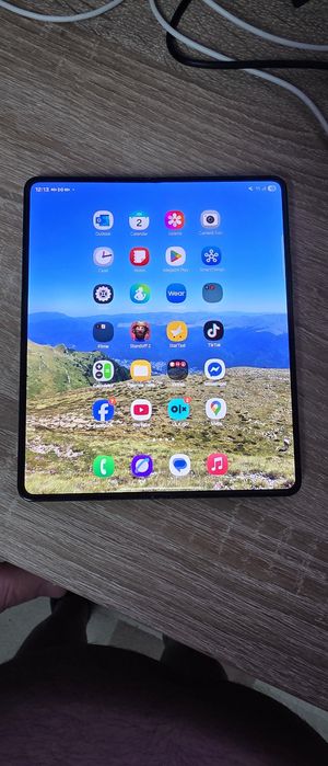 Samsung Fold 5 , 512gb ,12gb