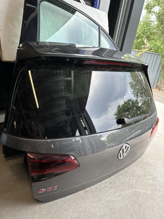 VW Golf 7 GTI заден капак/стопове