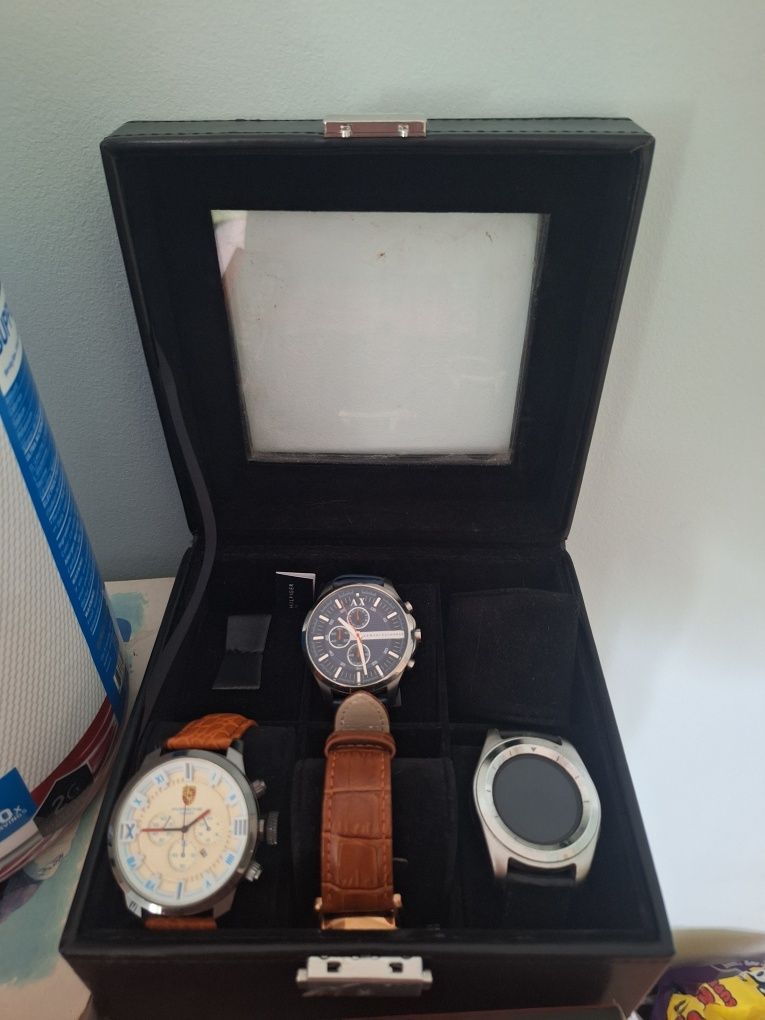 Продавам часовници Armani Exchange,Tommy Hilfiger