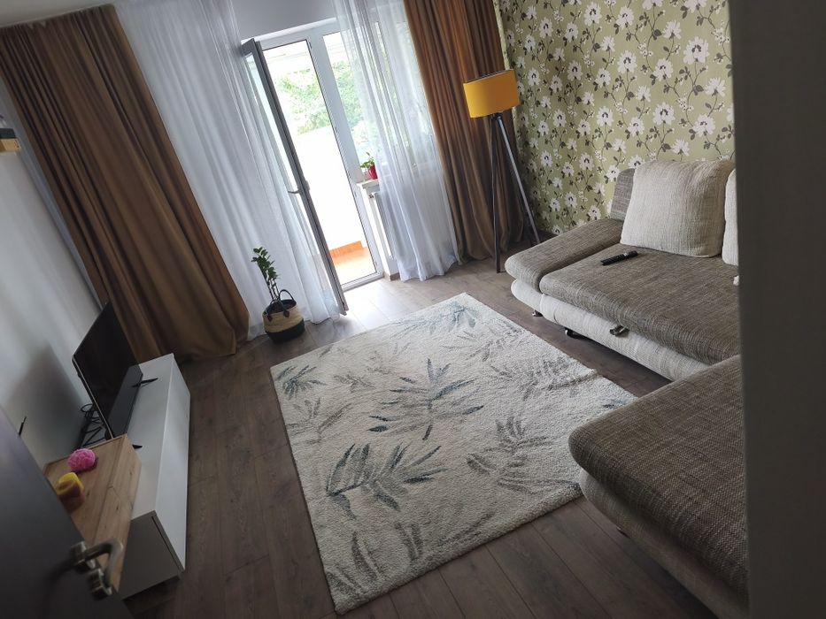 Inchiriez apartament 2 camere
