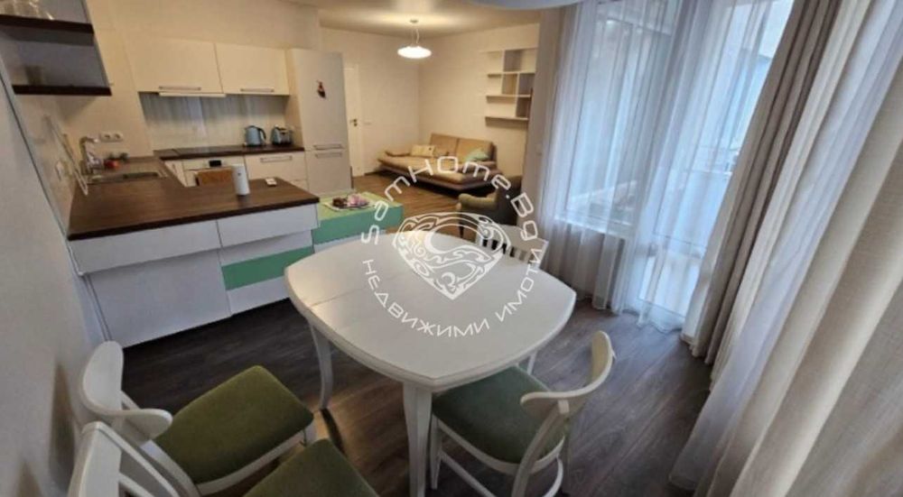 Продава се Тристаен апартамент в Варна, Базар Левски - 103 кв.м за 2602 €/кв.м - Снимка #3