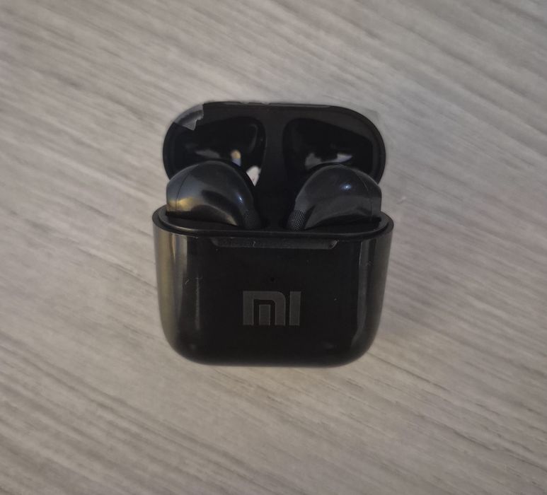 Vand casti wirelles Xiaomi!