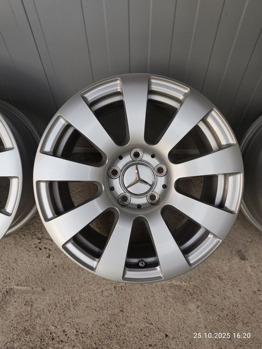 16/5/112-МЕРЦЕДЕС Е класа W 212,Ц класа W 204 нов внос перфектни