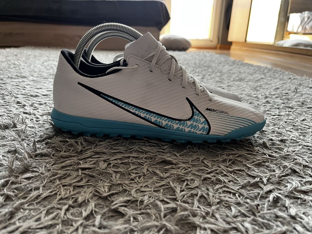 NIKE MERCURIAL VAPOR 15 club tf blast - white/baltic blue/pink blast
