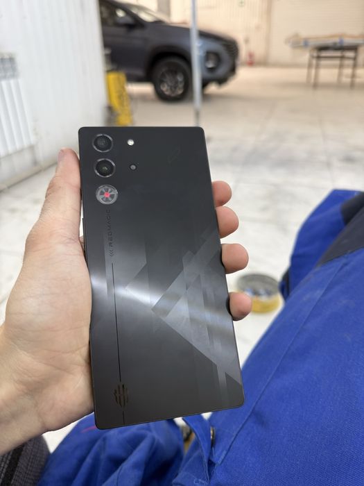 Nubia Red Magic 10 Pro 12 ГБ/256 ГБ черный