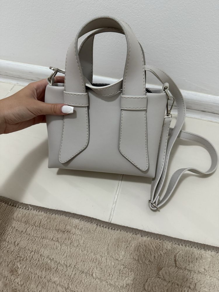 Оригинална чанта Calvin Klein