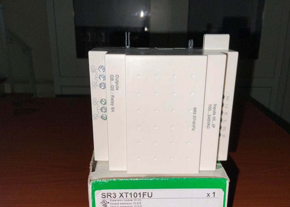 SR3XT101FU - Modul de Extensie I/O  pentru Zelio Logic, Schneider