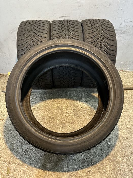 Гуми 255/35/19 KUMHO Winter Craft