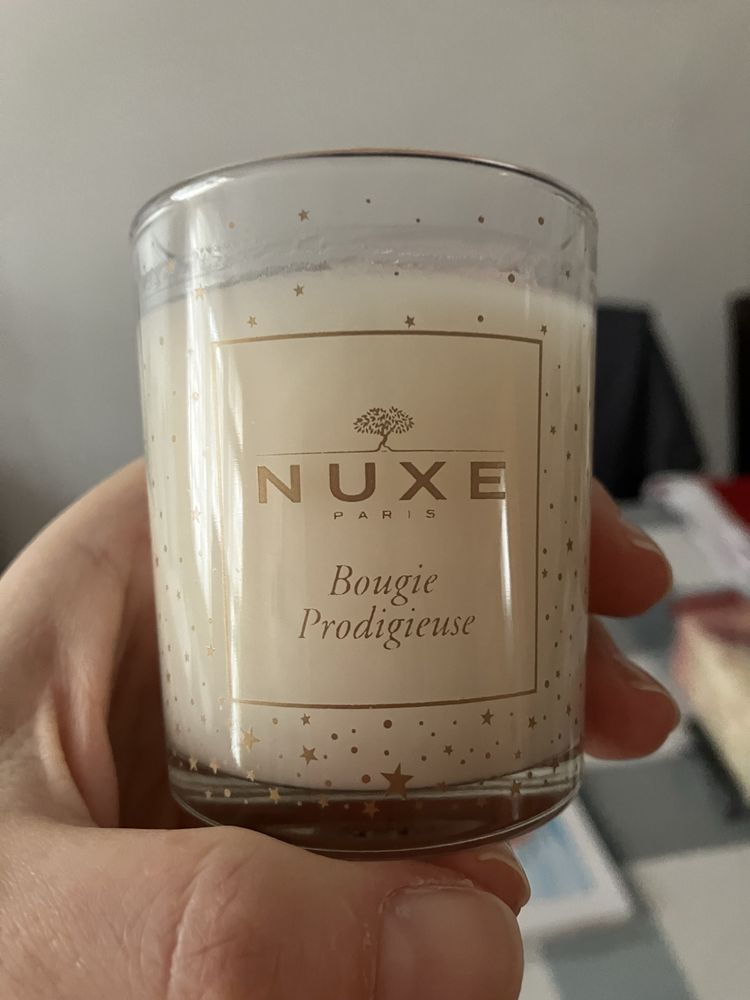Красиви свещи Nuxe и други