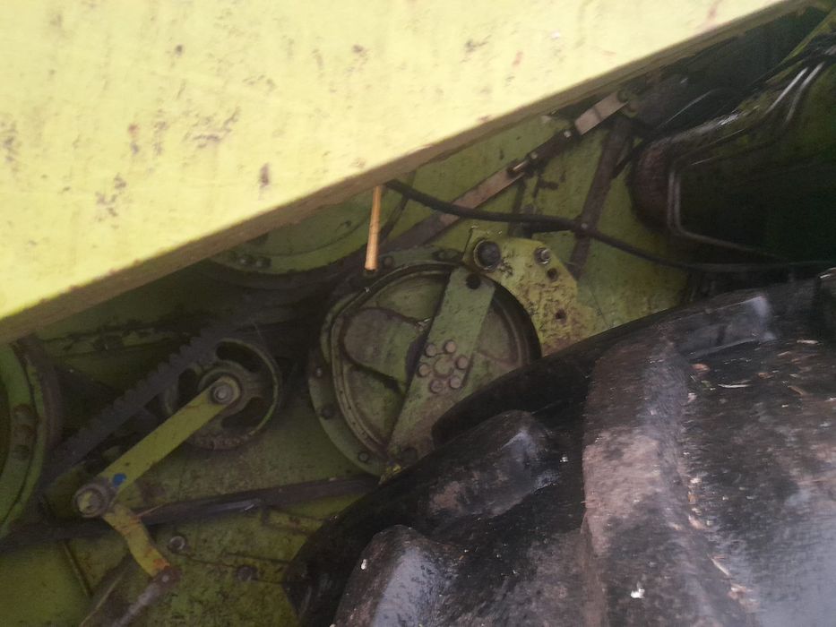 Combina Claas Mega 204