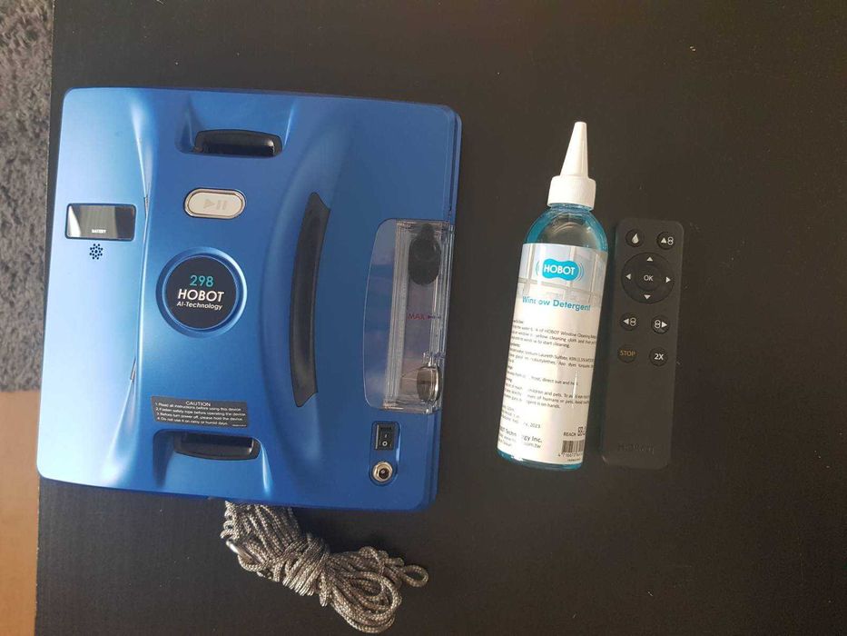 Hobot 298 робот за прозорци с вграден контейнер