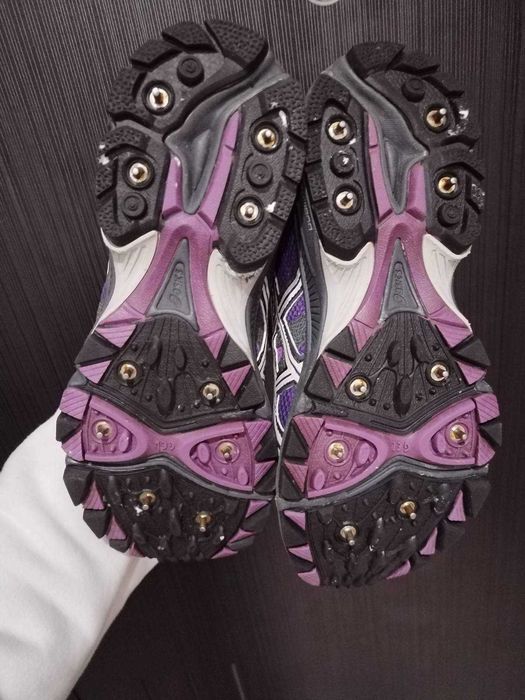 Оригинални туристически/планински обувки Asics 39.5