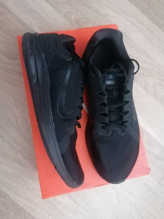 Nike Downshifter 8 и Nike Revolution 4  номер 44