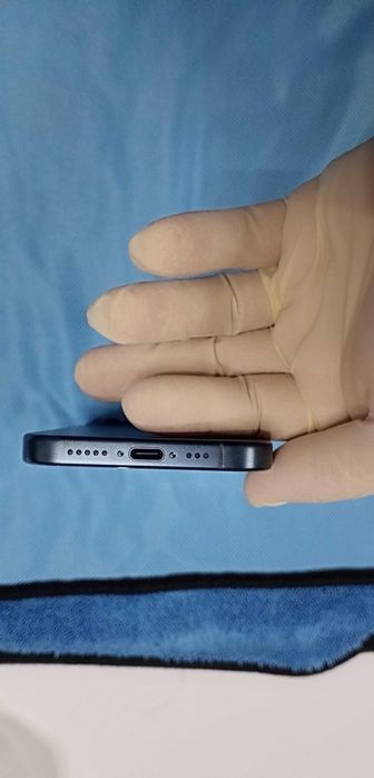 iPhone 15 Pro Black Titanium 256GB – Nou, Full Box – 4.200 lei