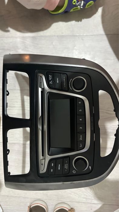 Продаю штатную магнитолу на Хюндай