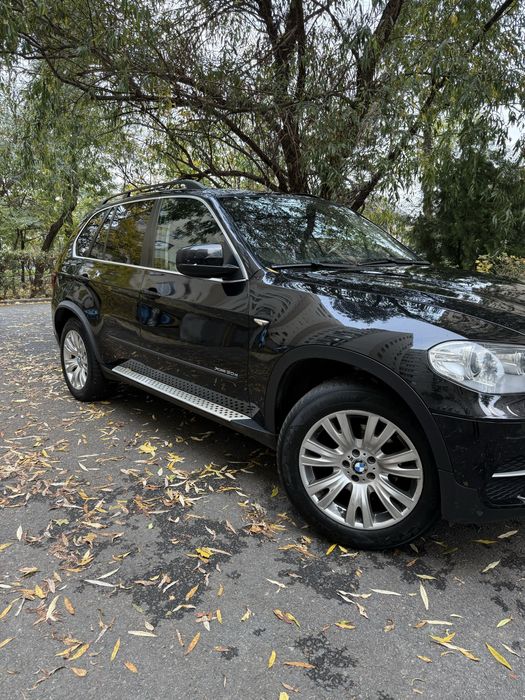 Vand Bmw x5 an 2012 stare impecabila