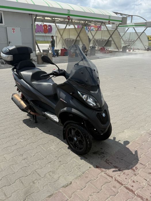 Piaggio mp 3 hpe  500 se conduce categoria B