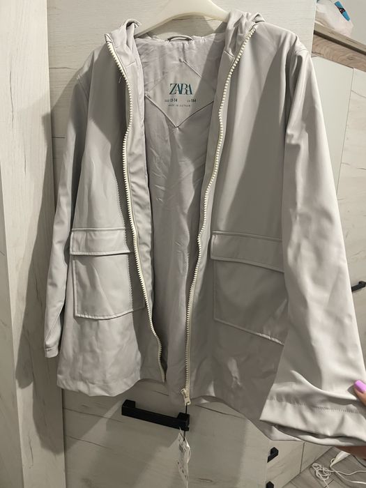 Pelerina de ploaie ZARA 13-14 ani, merge si la S