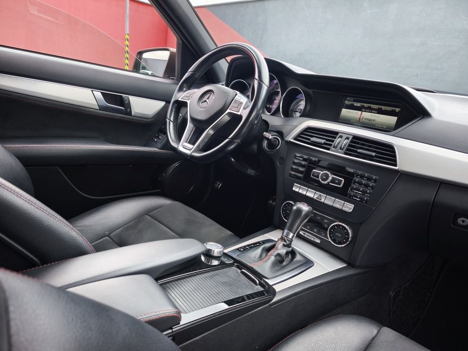* Mercedes-Benz w204 Facelift * AMG Line * 4MATIC * WEBASTO
