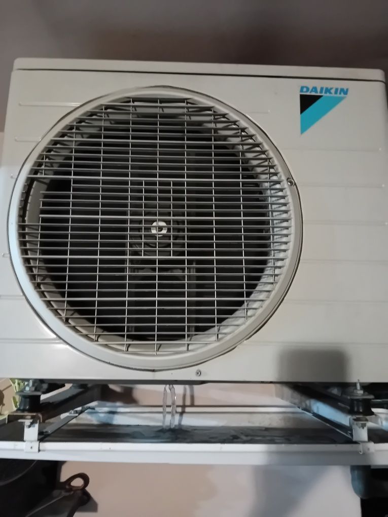 Климатик Daikin 12 FTXB35C2V18