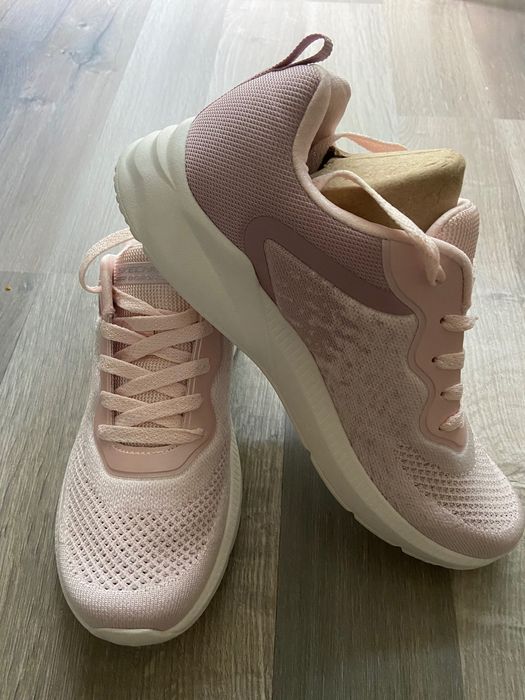 Sketchers кецове