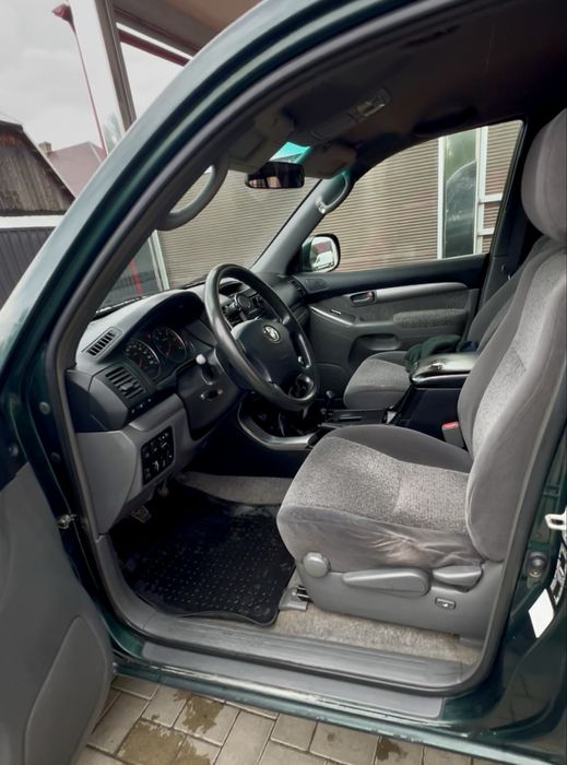 Toyota Land Cruiser Prado J120 3.0 D-4D – 4x4 AUTOUTILITARA