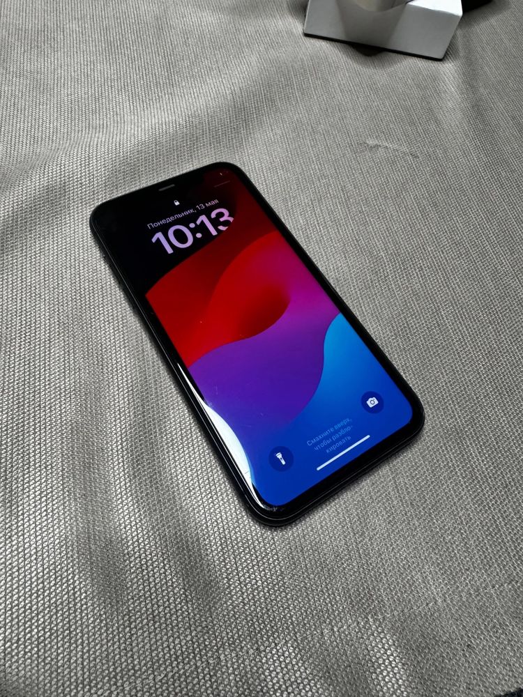 IPhone 11 на 64gb хтс