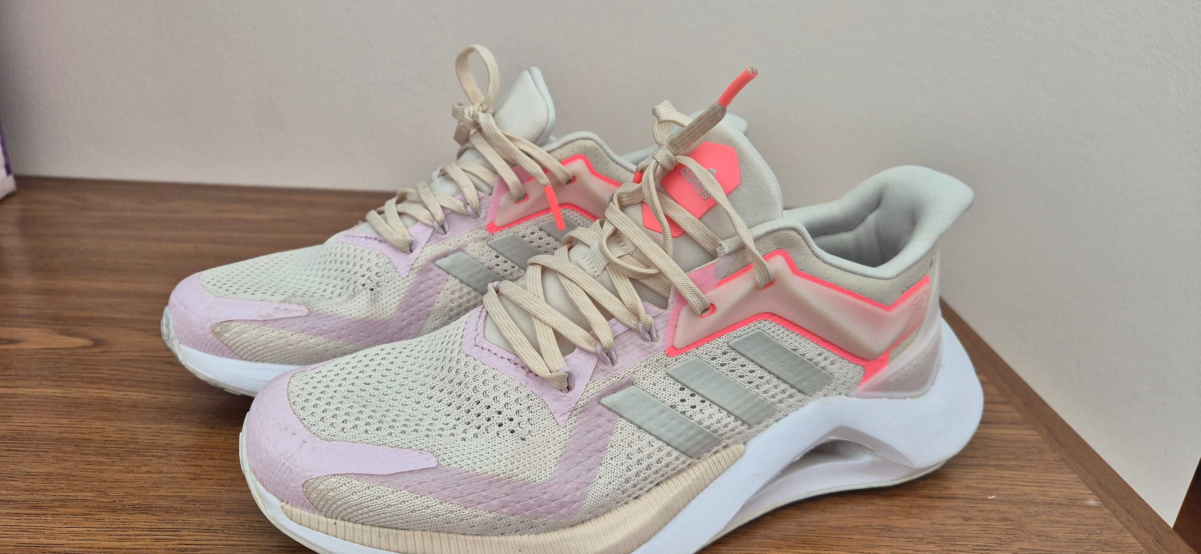 Дамски обувки Adidas alphatorsion 2.0 w