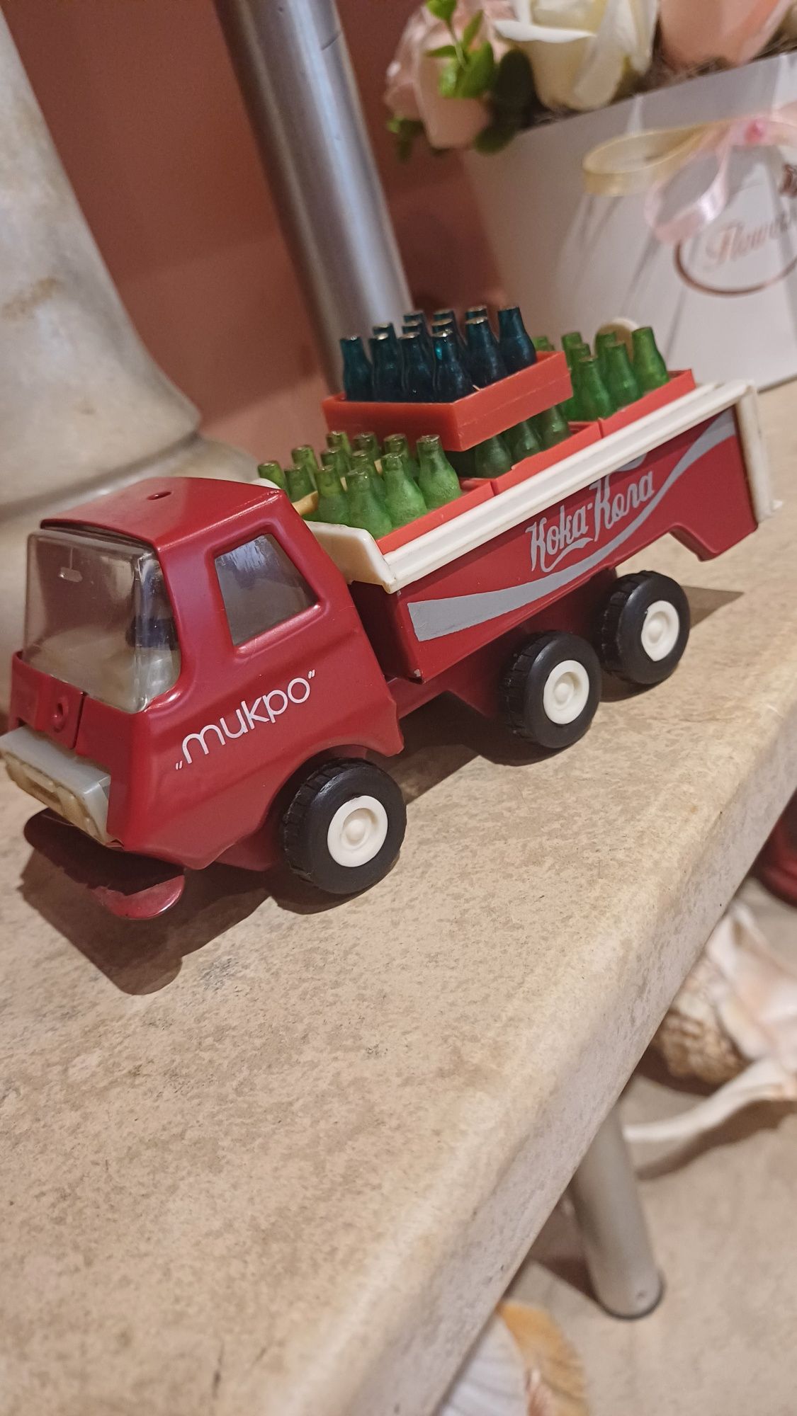 Соц метална играчка Микро