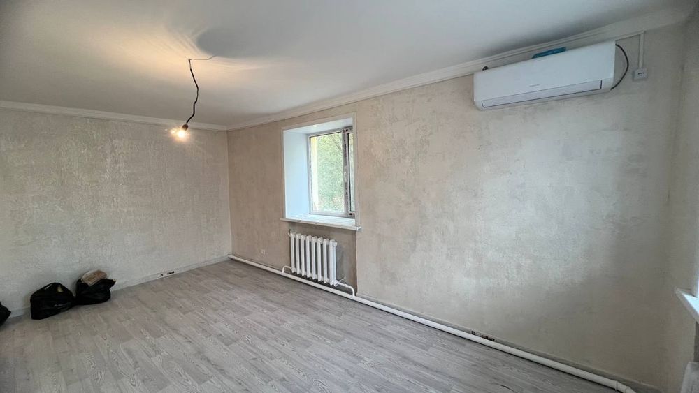 Продаётся 2х комнатная в блочном доме ул. Сатпаева 60 на 2 этаже