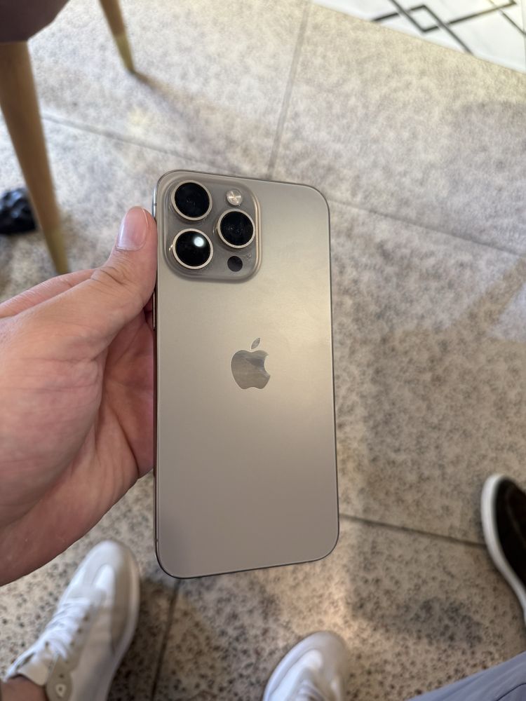 iPhone 15 pro max 256