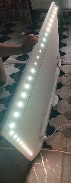 TV Philips 127 .cm  ambiental model 50pus 6814/12 diagonală 139cm