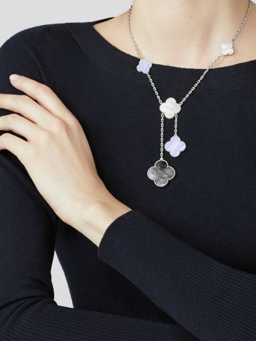 Van Cleef & Arpels VCA 6 Magic Mother of Pearl Alhambra Дамско Колие
